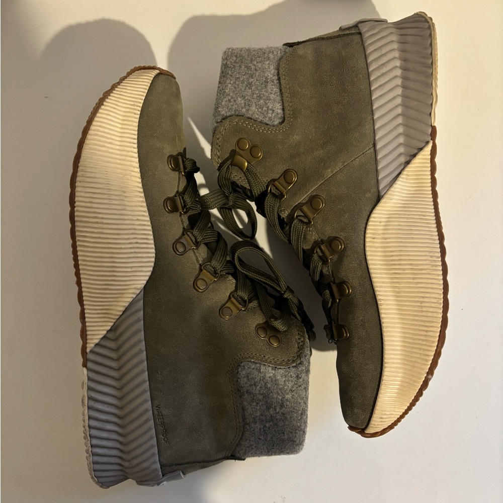 Sorel Out N' About III Conquest Waterproof Boot in Omega Taupe - Picture 12 of 14